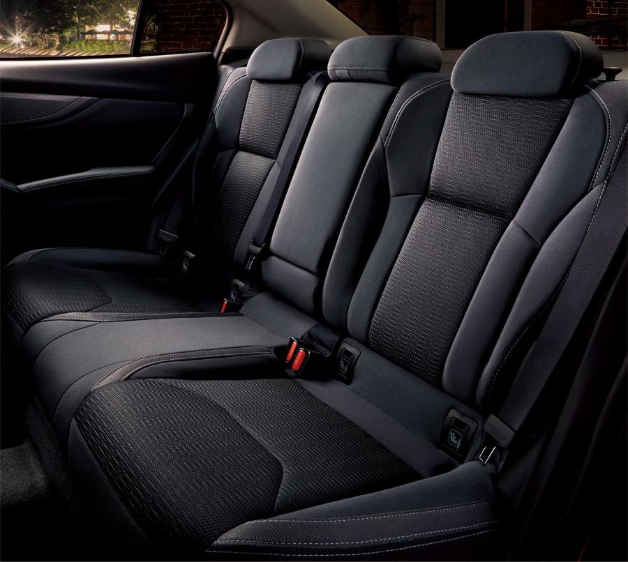 Интерьер Subaru Impreza G4 2016 года  (JP) (фото 8 из 23)